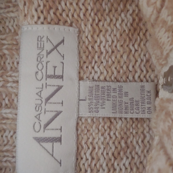 Vintage Casual Corner  Quarter Zip Snowflake Sweater. Size L - Picture 9 of 10